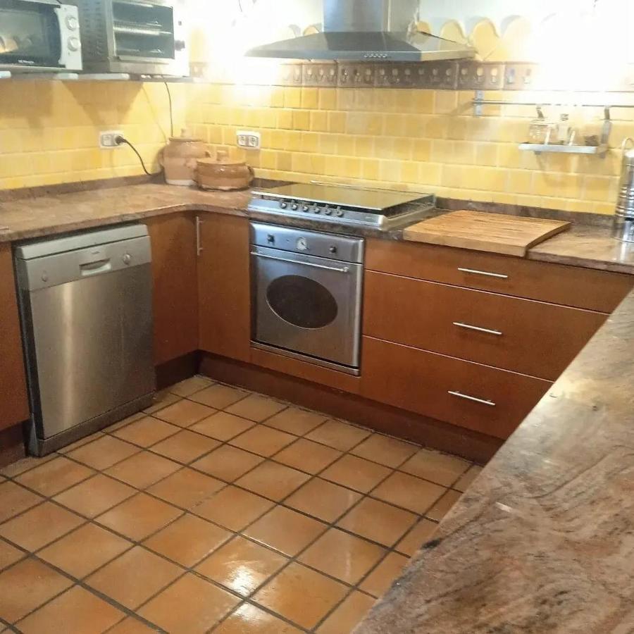 קסטלביסבל L'Olivera Casa Rural מראה חיצוני תמונה