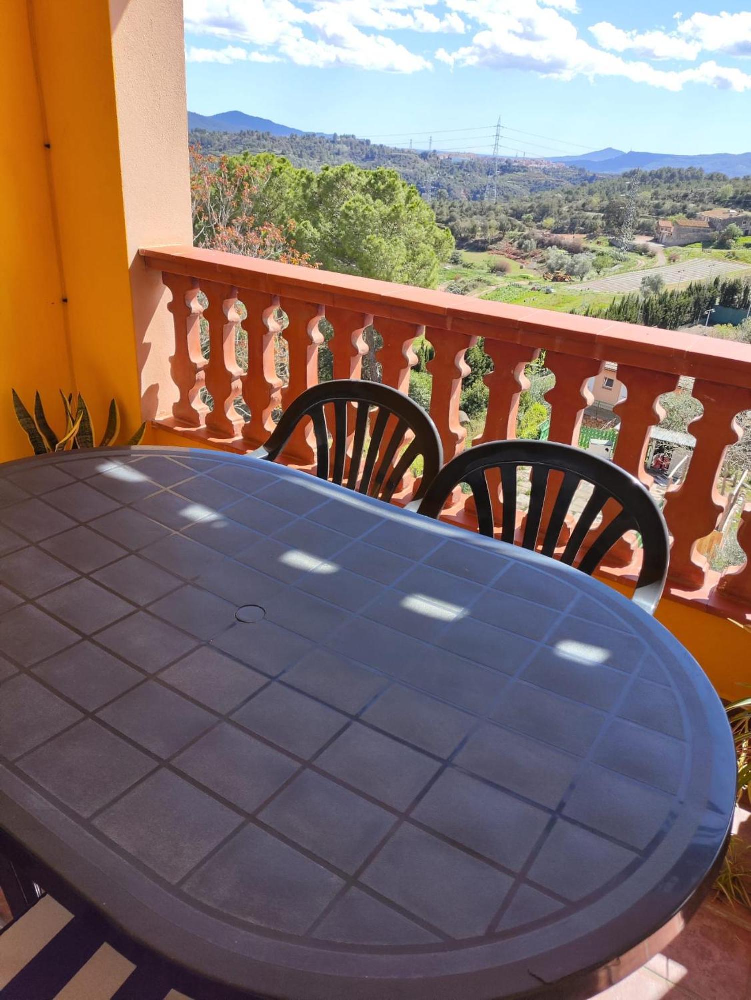 קסטלביסבל L'Olivera Casa Rural מראה חיצוני תמונה